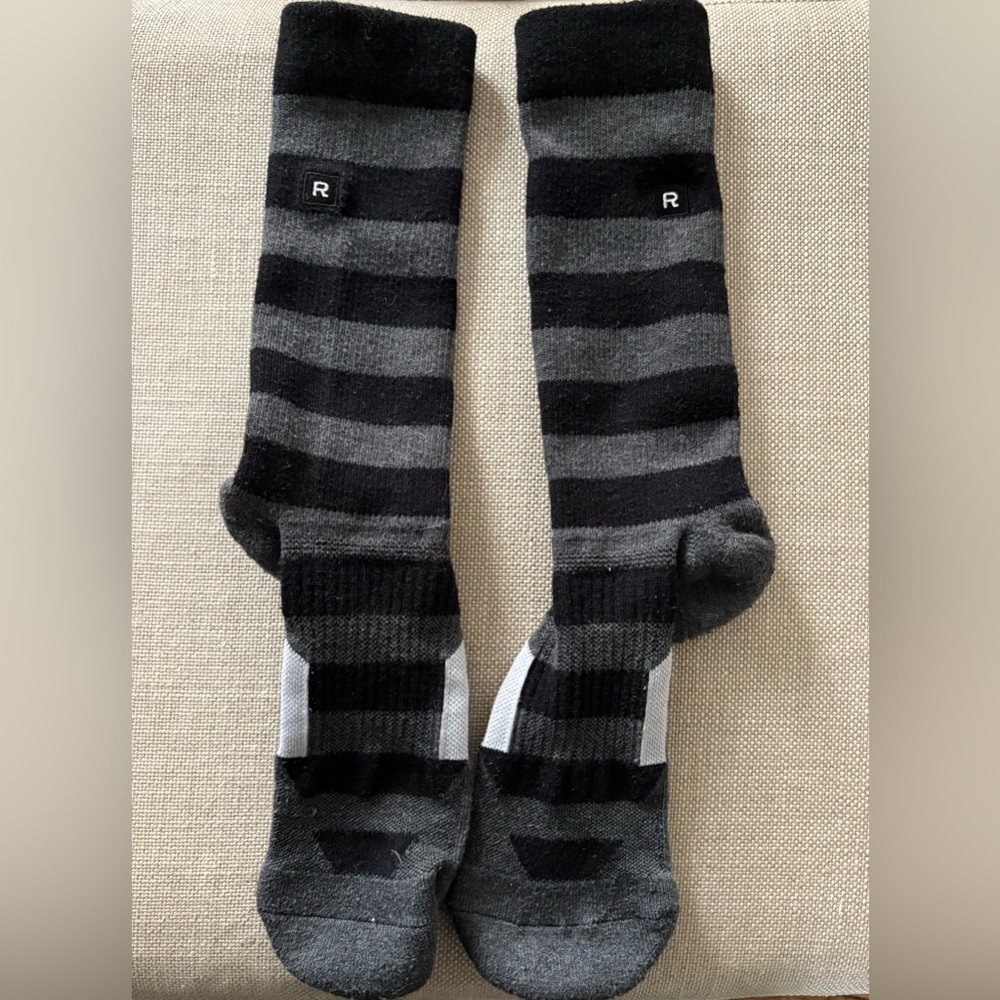 NWOT Richer Poorer Winter Hiking Boot Socks W Striped Grey and Black  7-9